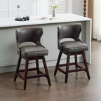 Set di 2 sgabelli da bancone imbottiti girevoli con borchie decorative, struttura in legno massello, capacità 113 kg